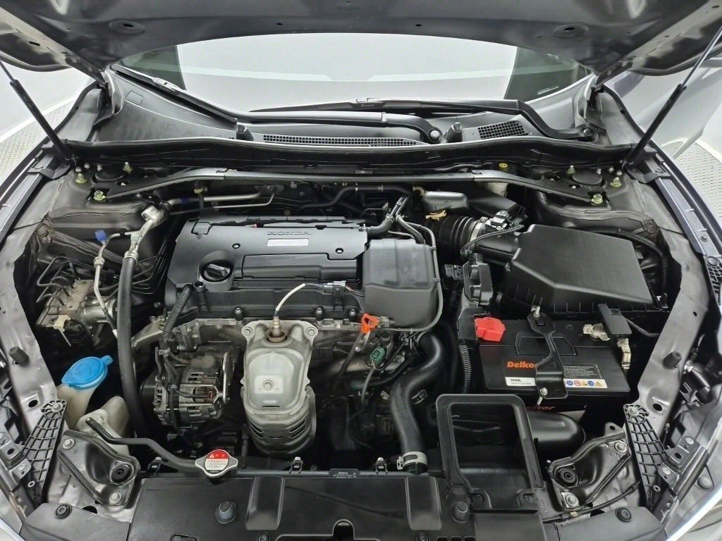 Honda Accord - Vista 5