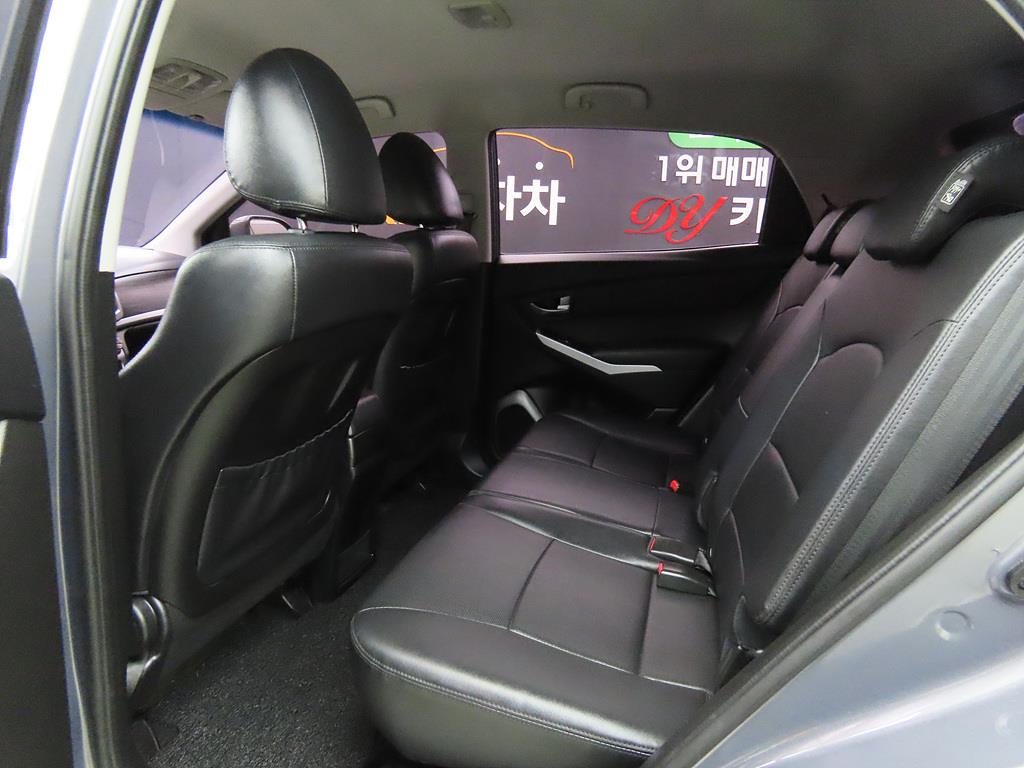 Ssangyong Korando - Vista 6