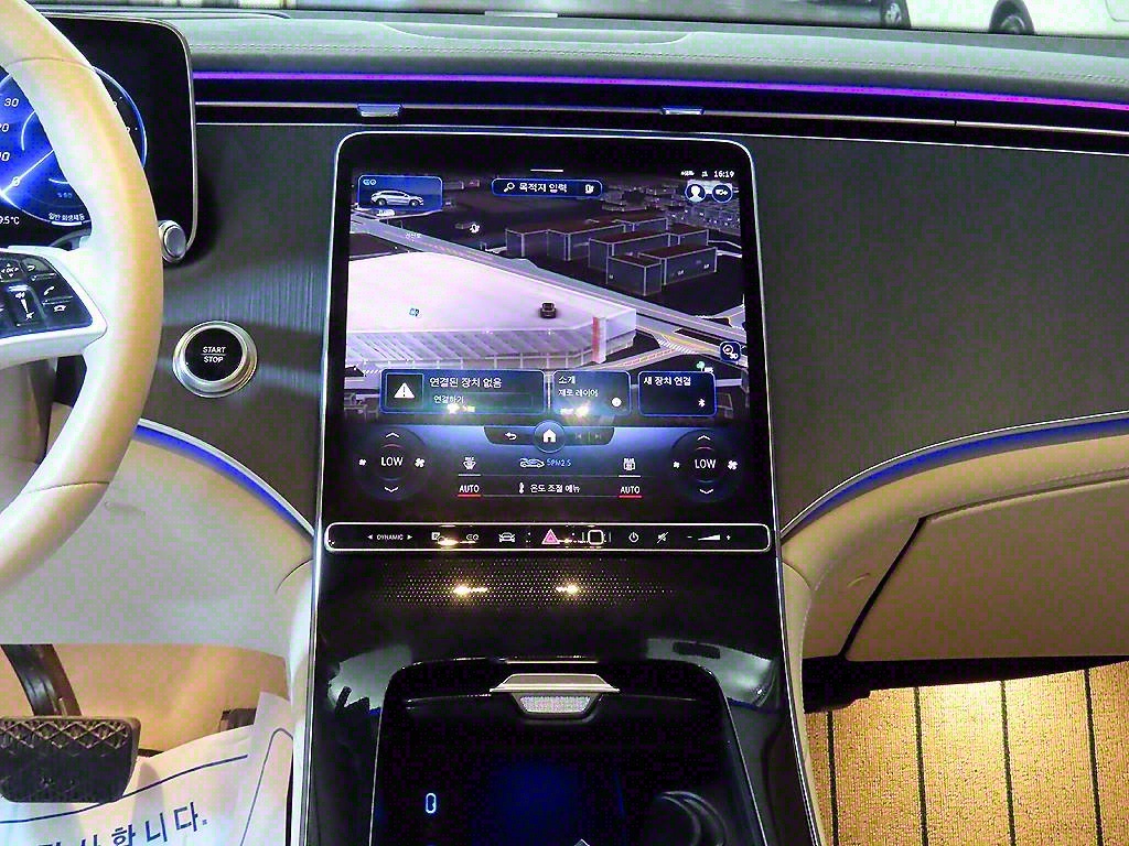 Mercedes Benz EQS - Vista 11