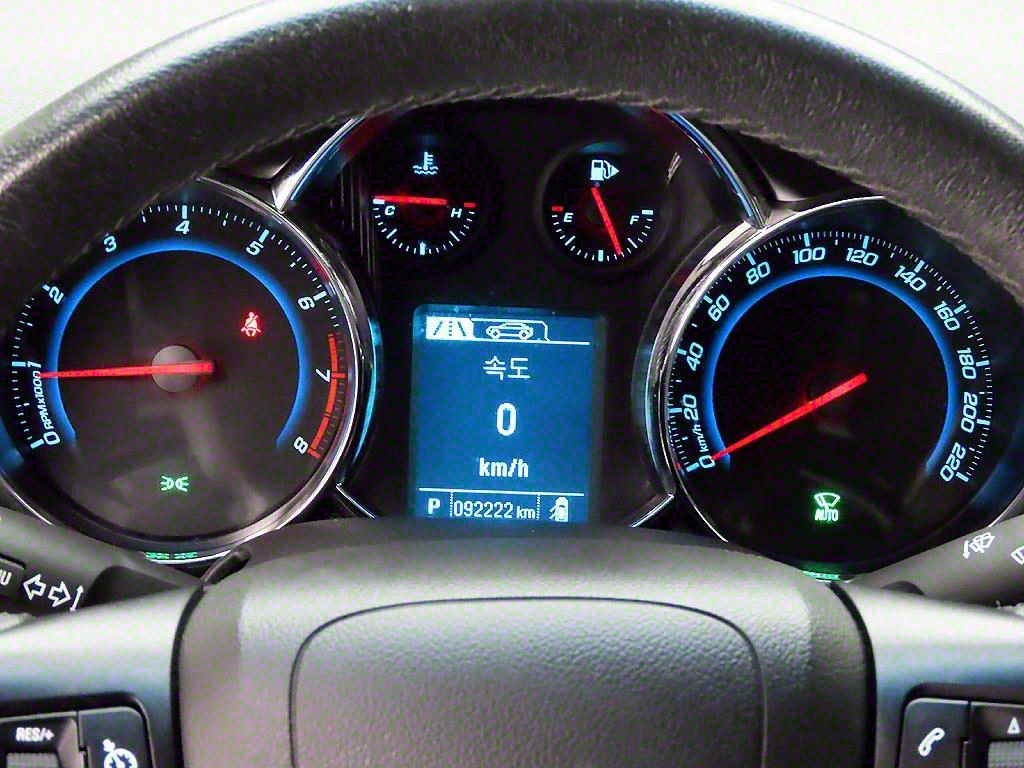 Chevrolet Cruise - Vista 6