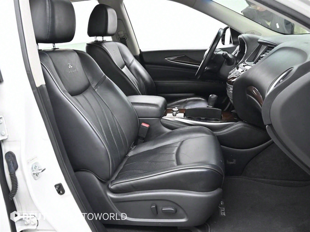 Infiniti JX - Vista 10