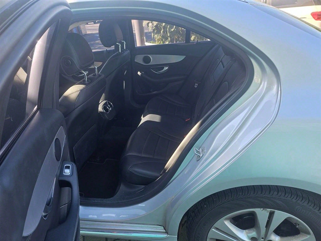 Mercedes Benz C Class 2016 Plateado - Importación desde Corea - HF Imports Iquique - Foto 18