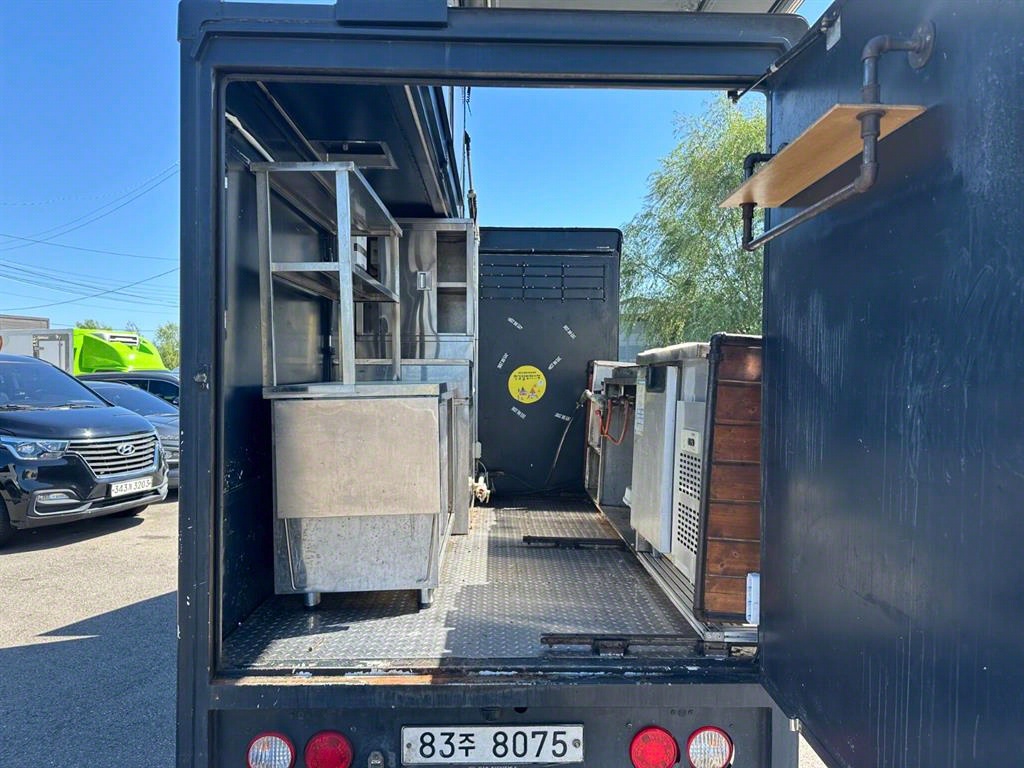 Small Truck Special (sneck/mobile sales) - Vista 6