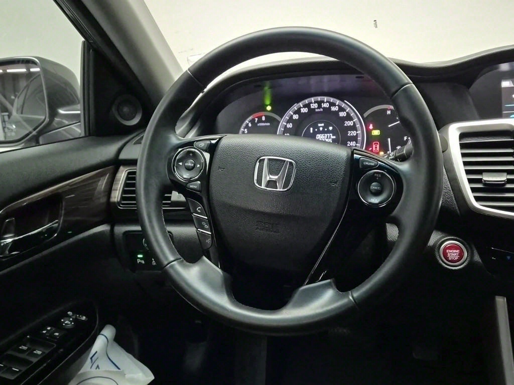 Honda Accord - Vista 9