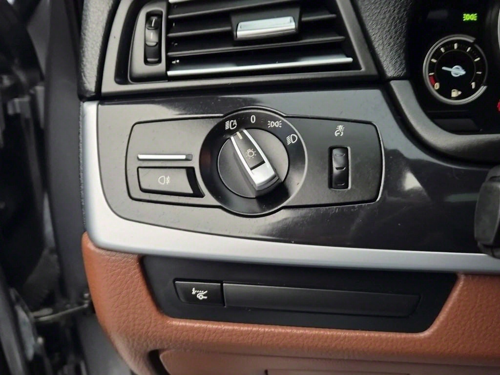 BMW 5 Series 2015 Gris - Importación desde Corea - HF Imports Iquique - Foto 17