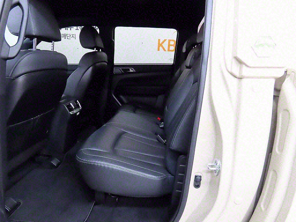 Ssangyong Rexton - Vista 6