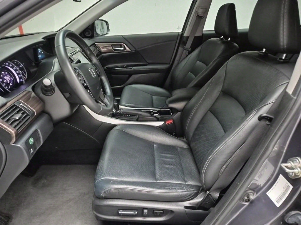 Honda Accord - Vista 11