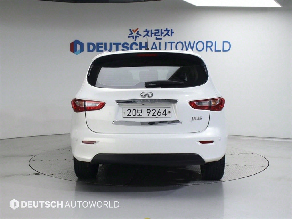 Infiniti JX - Vista 4