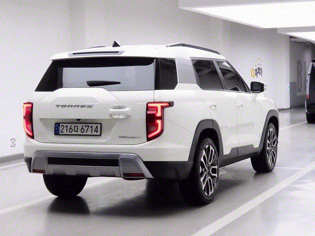 Ssangyong Torres - Vista 4