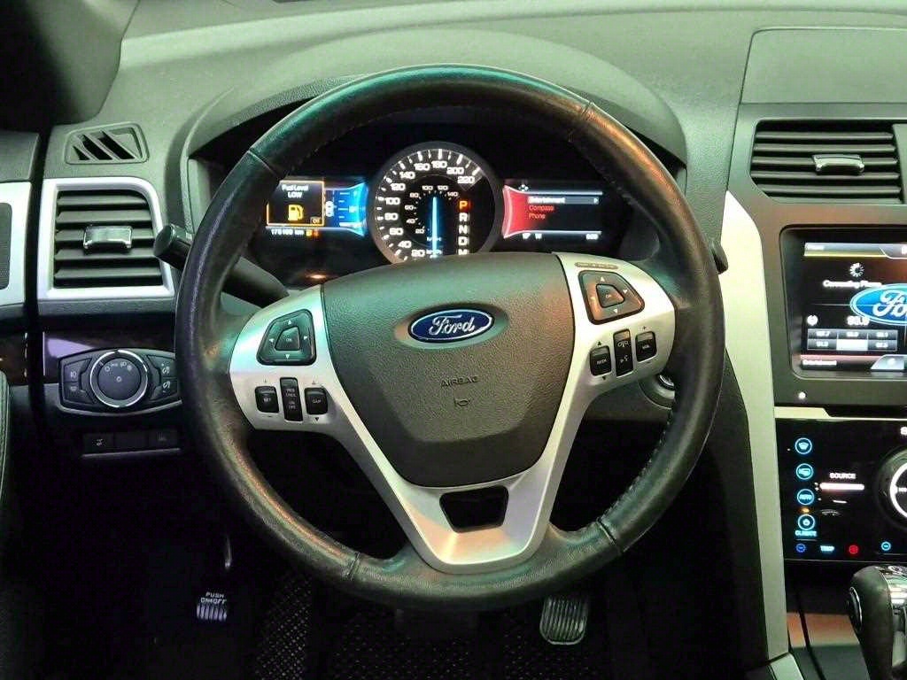 Ford Explorer - Vista 9