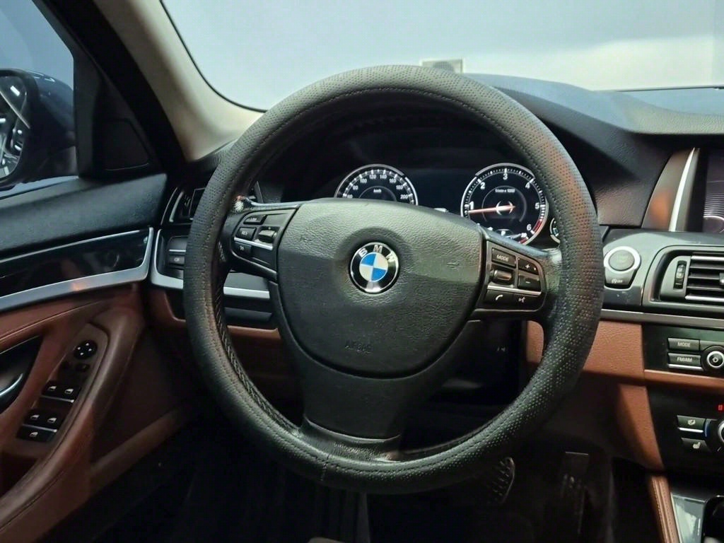 BMW 5 Series - Vista 9