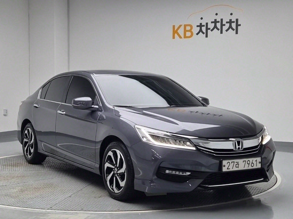 Honda Accord - Vista 4