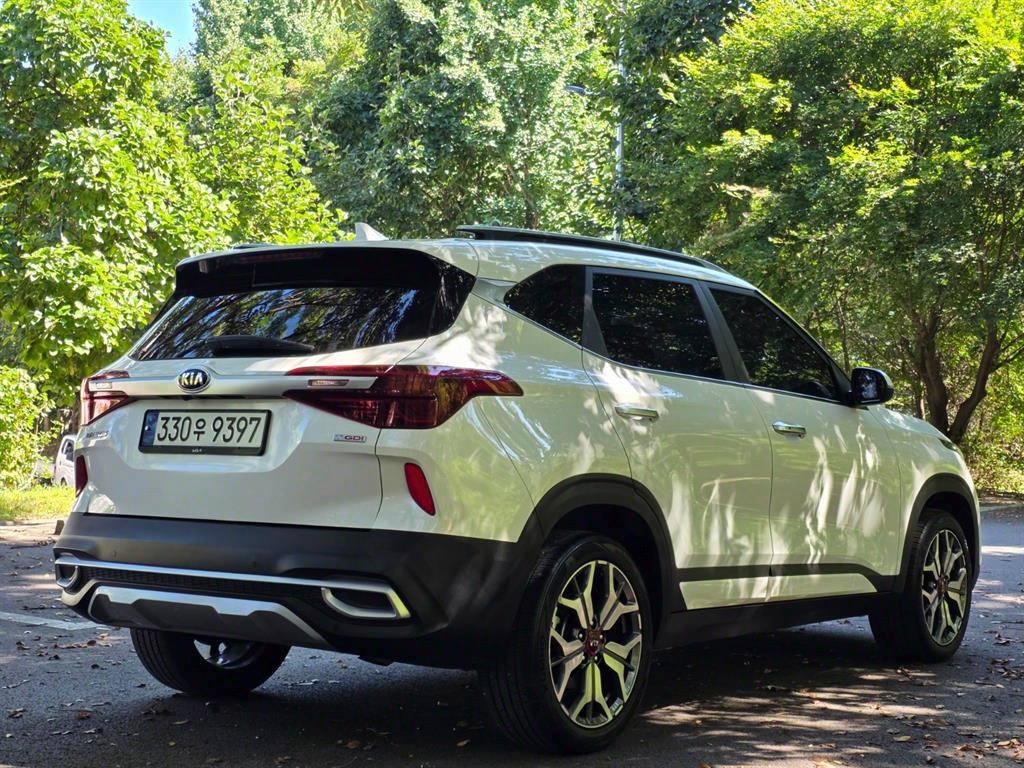 KIA Seltos - Vista 4