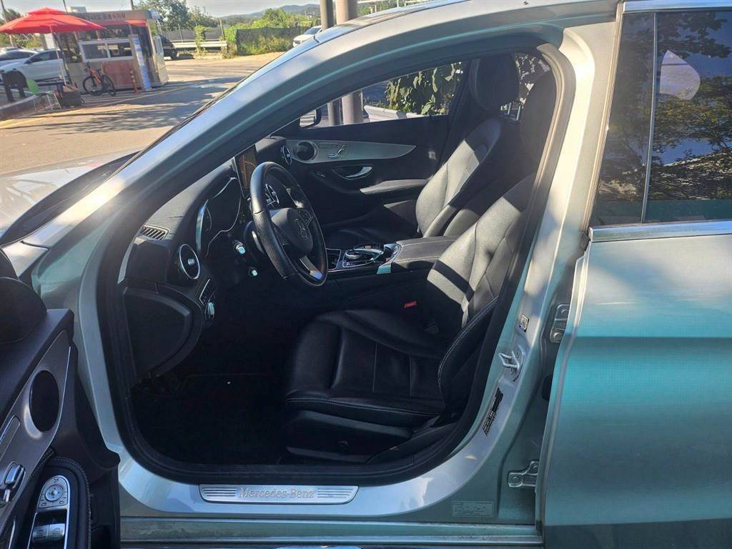 Mercedes Benz C Class 2016 Plateado - Importación desde Corea - HF Imports Iquique - Foto 17