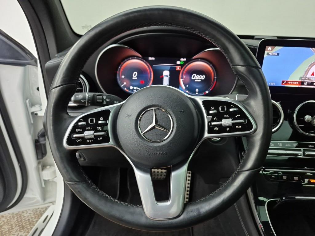 Mercedes Benz GLC Class - Vista 9