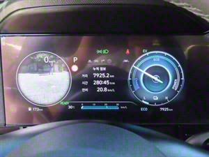 HYUNDAI Avante - Vista 10