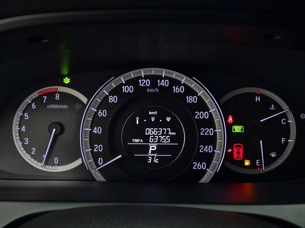 Honda Accord - Vista 6