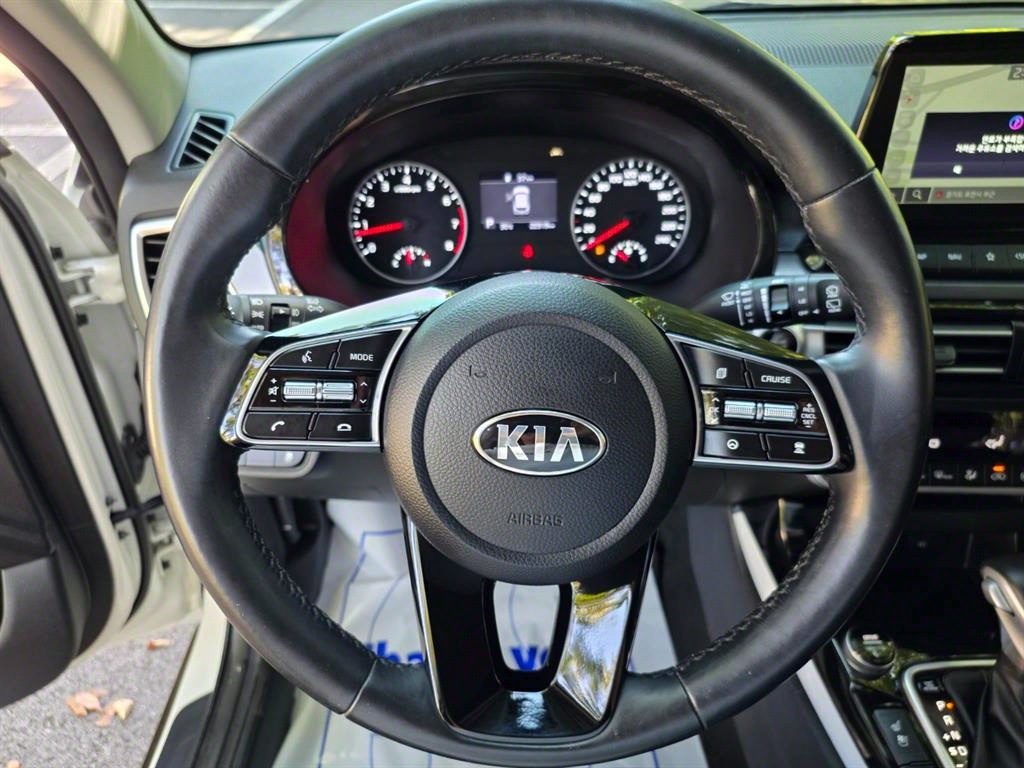KIA Seltos - Vista 9