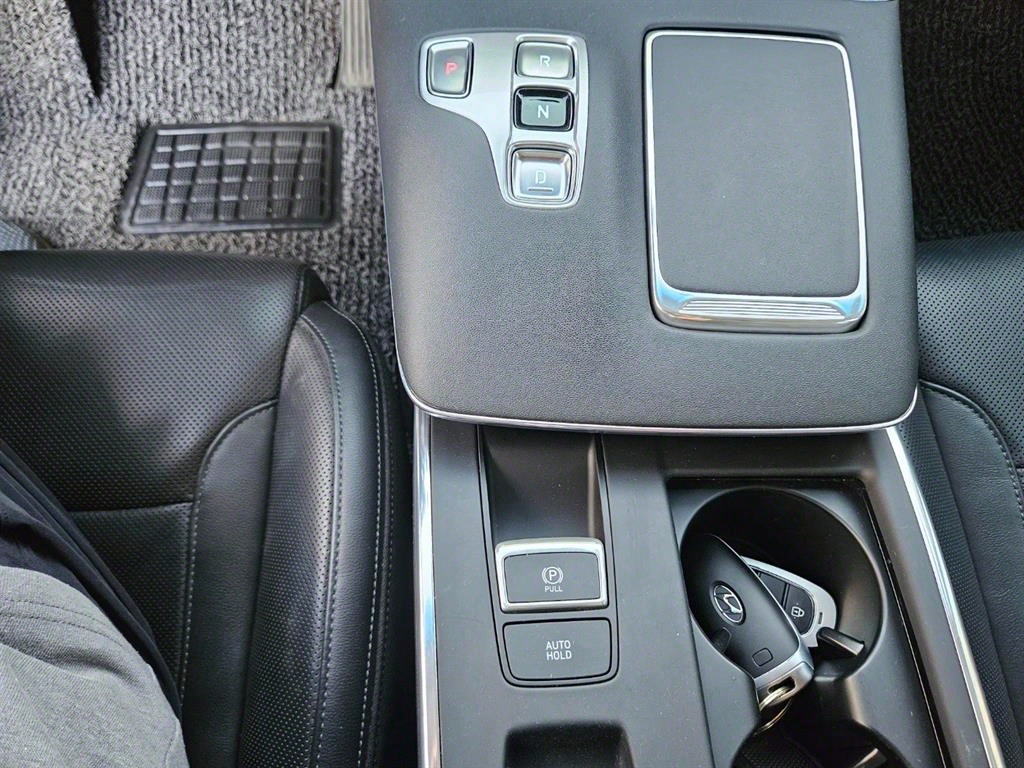 HYUNDAI Grandeur - Vista 11