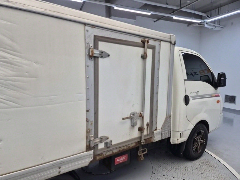 Small Truck Normal Box(Low Deck) 2012 Blanco - Importación desde Corea - HF Imports Iquique - Foto 14
