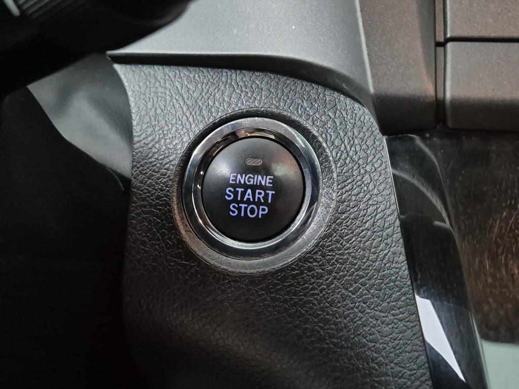 Toyota Siena 2018 Plateado - Importación desde Corea - HF Imports Iquique - Foto 18