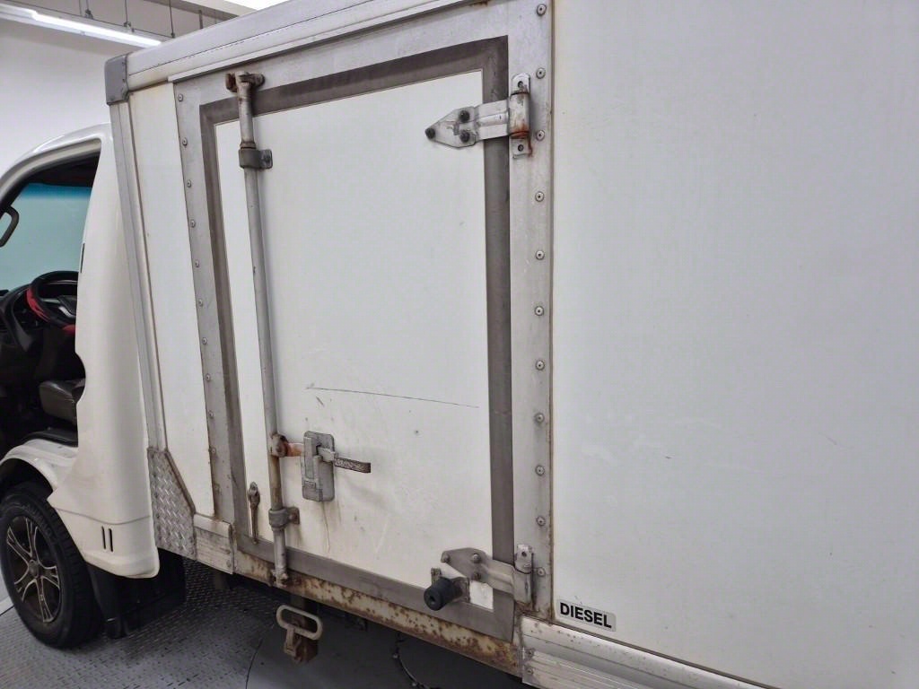 Small Truck Normal Box(Low Deck) 2012 Blanco - Importación desde Corea - HF Imports Iquique - Foto 15