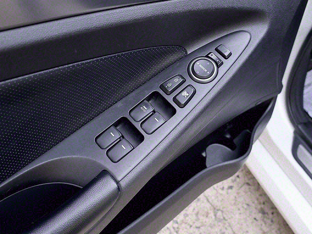 HYUNDAI Sonata 2012 Blanco - Importación desde Corea - HF Imports Iquique - Foto 11