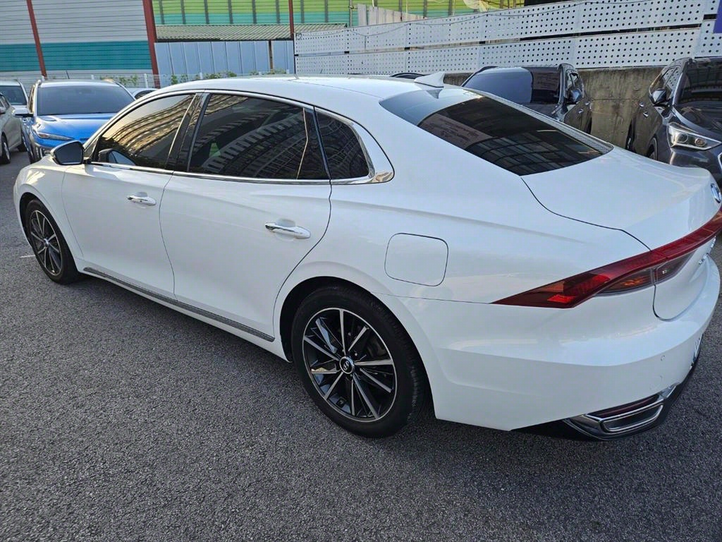 HYUNDAI Grandeur - Vista 5