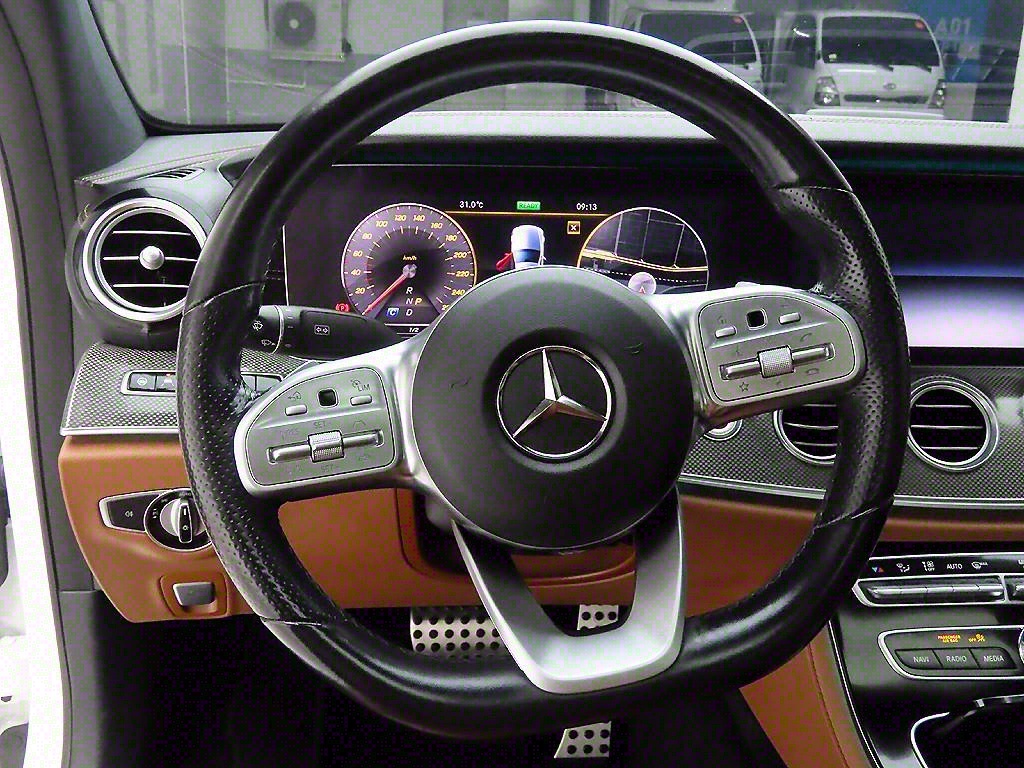 Mercedes Benz E class - Vista 6