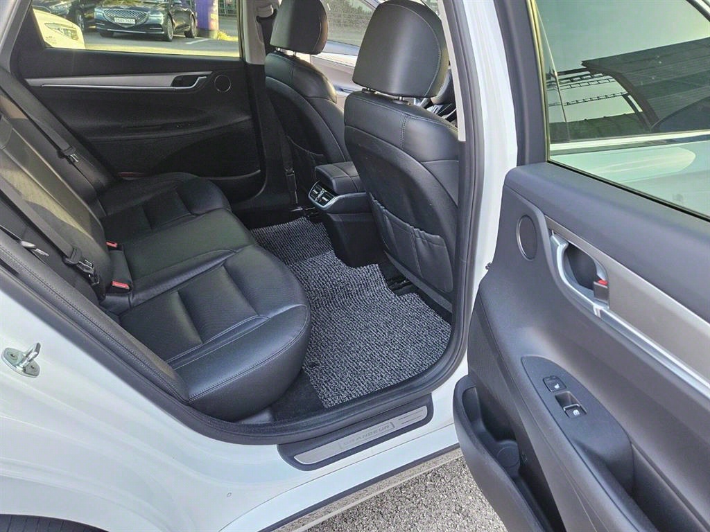 HYUNDAI Grandeur 2021 Blanco - Importación desde Corea - HF Imports Iquique - Foto 17