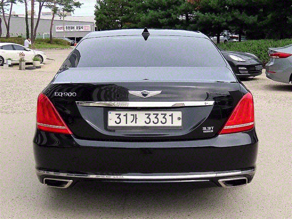 Genesis EQ900 - Vista 4