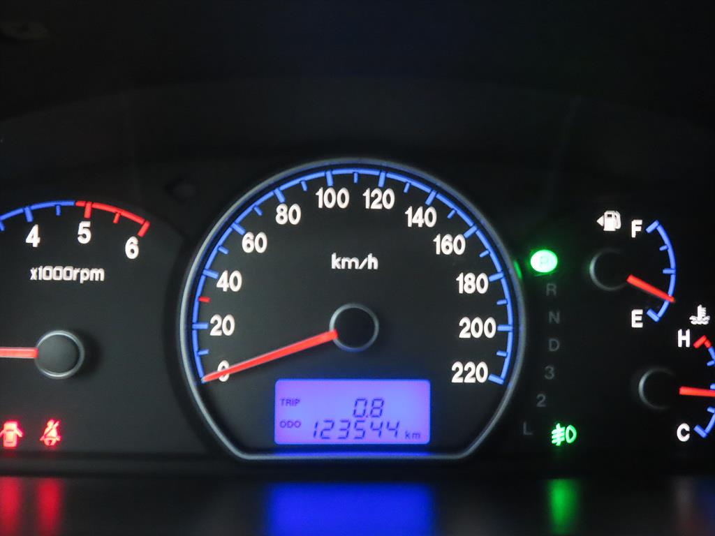 HYUNDAI Avante - Vista 8