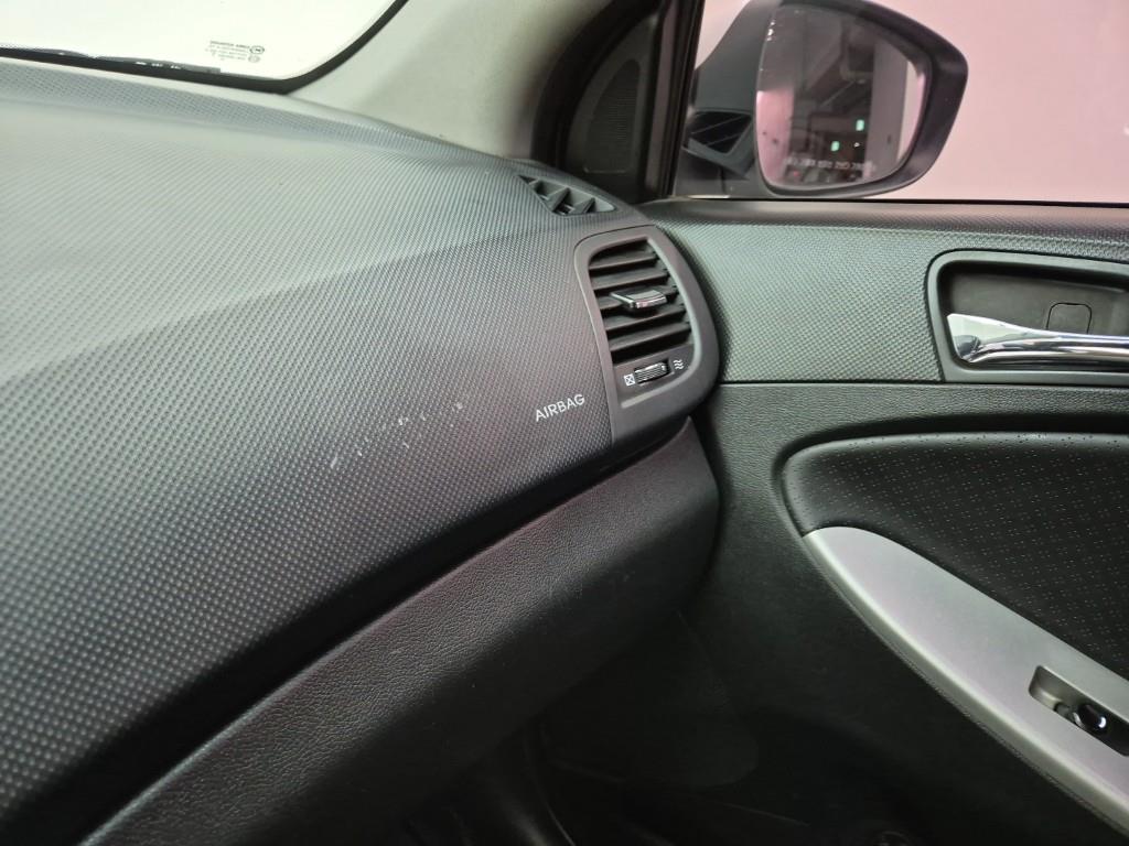 HYUNDAI Accent 2014 Blanco - Importación desde Corea - HF Imports Iquique - Foto 15