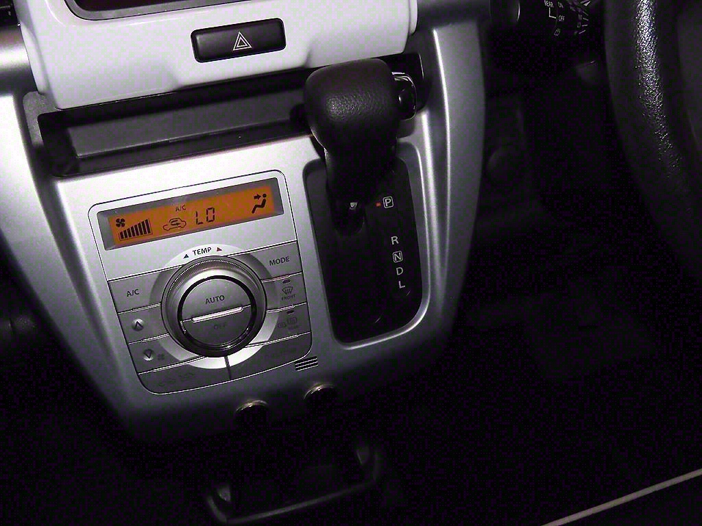 Suzuki Hustler - Vista 12