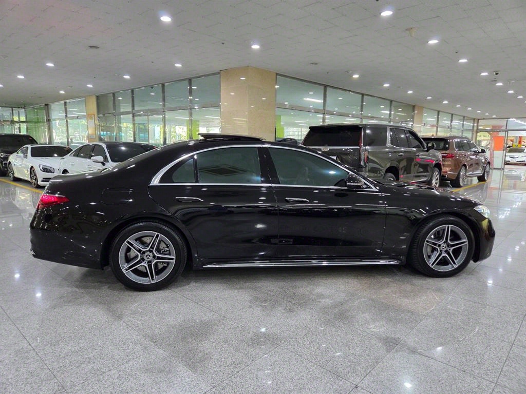 Mercedes Benz S Class - Vista 5