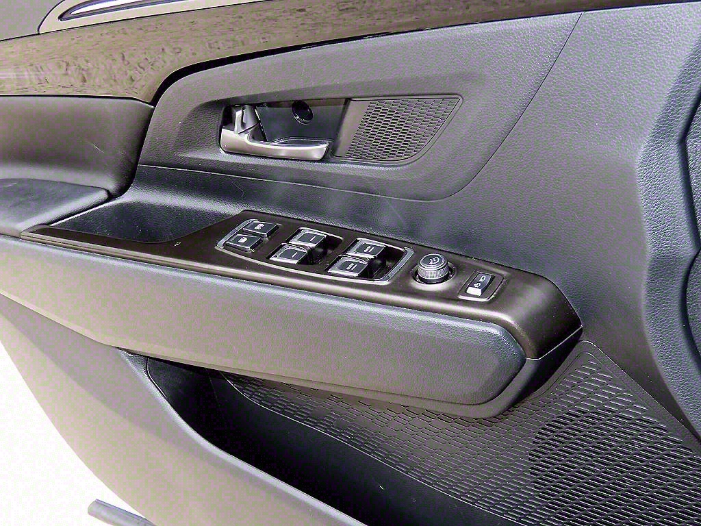 Ssangyong Korando - Vista 11