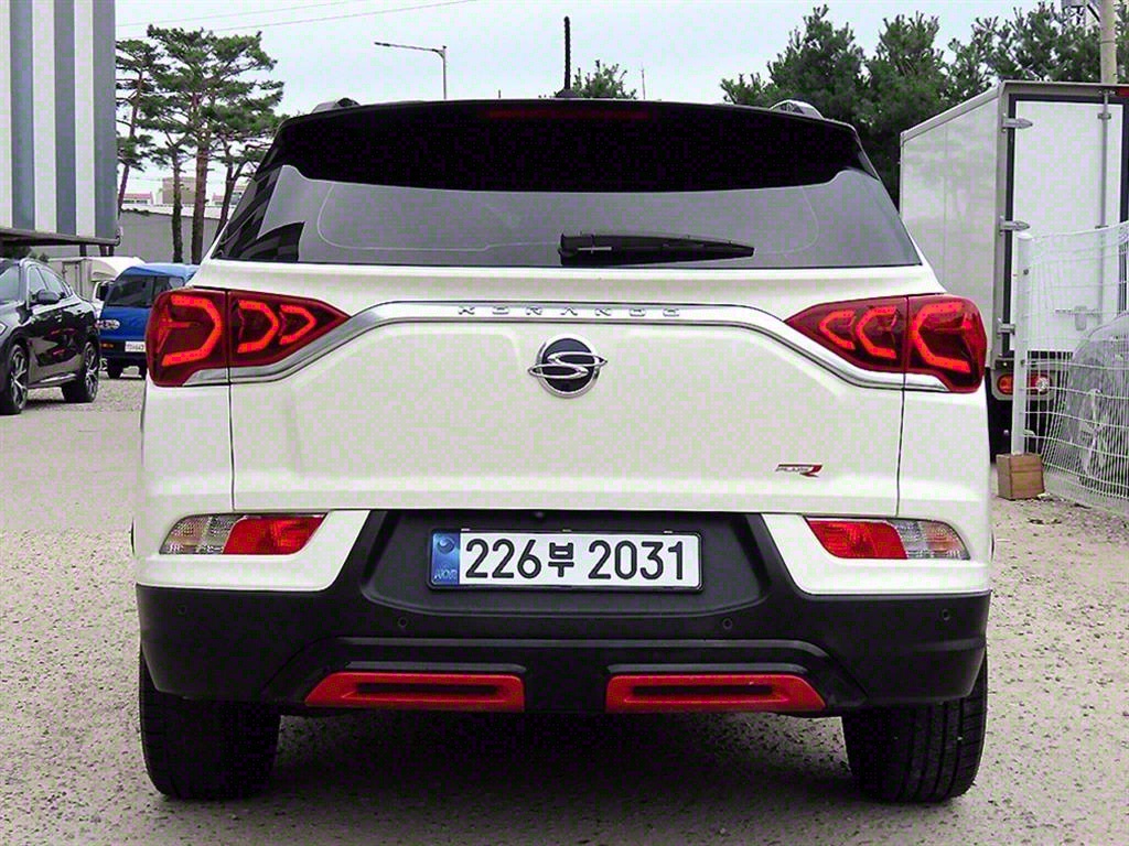 Ssangyong Korando - Vista 4