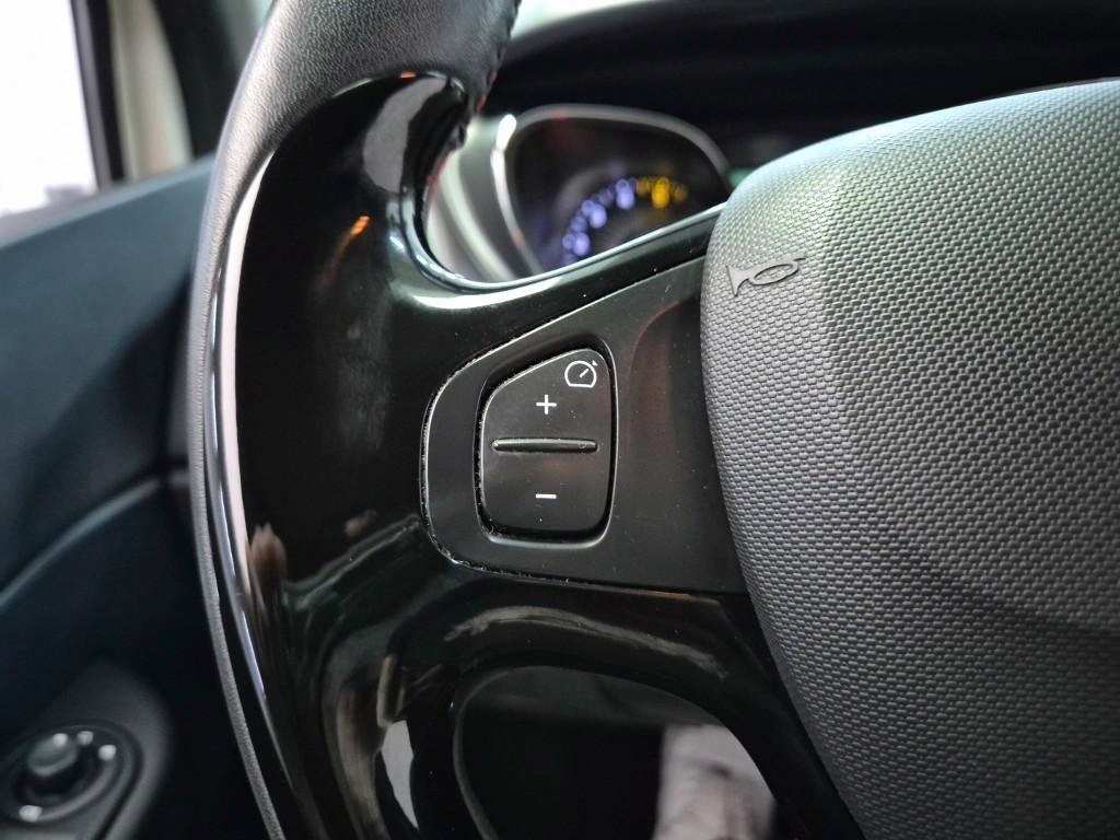 SAMSUNG QM3 - Vista 9