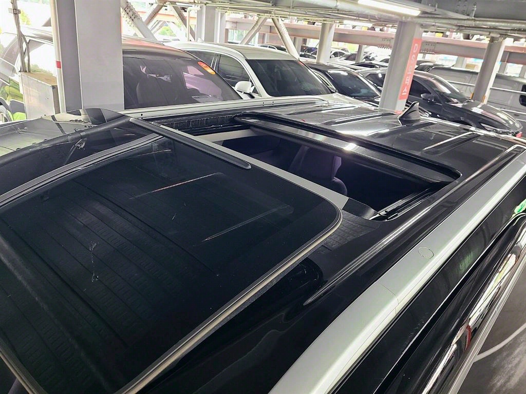 KIA Carnival - Vista 9