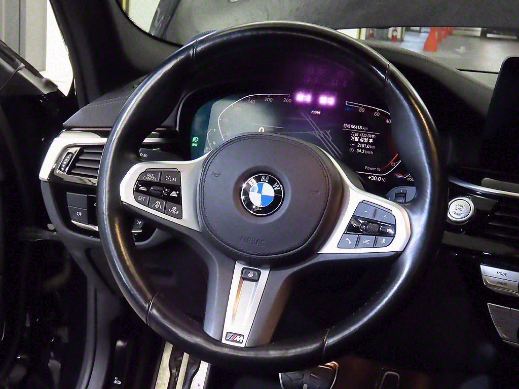 BMW 5 Series - Vista 8