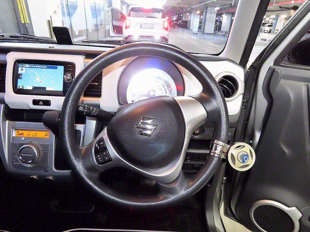 Suzuki Hustler - Vista 8