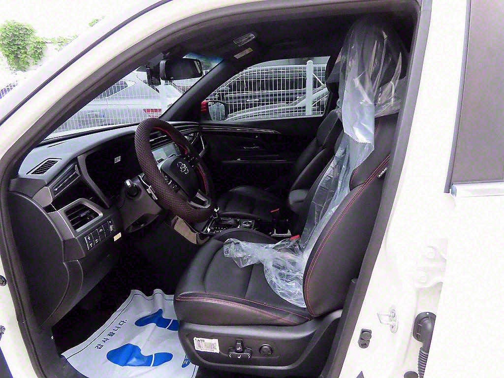 Ssangyong Korando - Vista 5