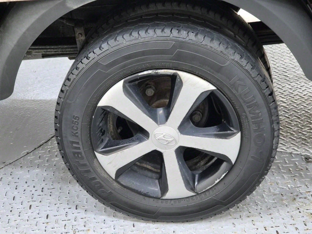 Small Truck Normal Box(Low Deck) 2012 Blanco - Importación desde Corea - HF Imports Iquique - Foto 18
