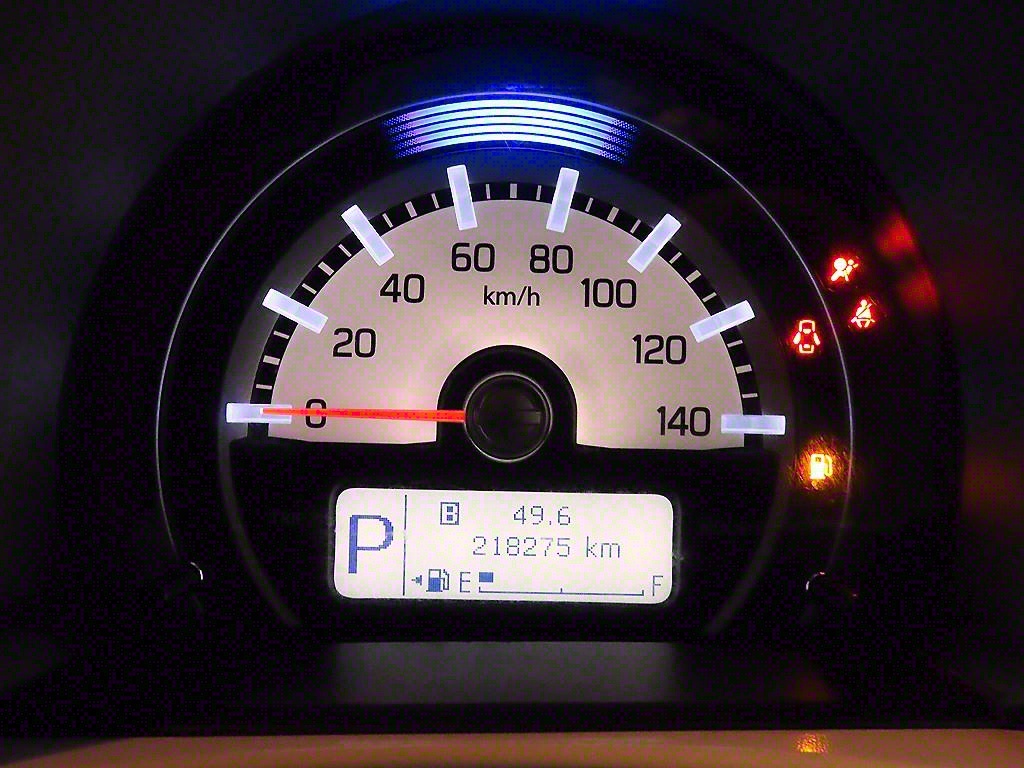 Suzuki Hustler - Vista 9