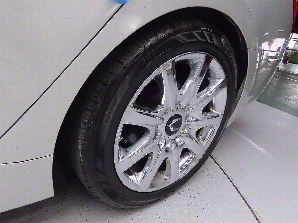 HYUNDAI Equus - Vista 9