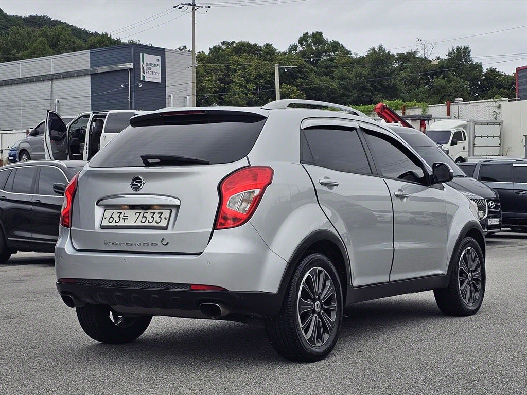 Ssangyong Korando - Vista 6