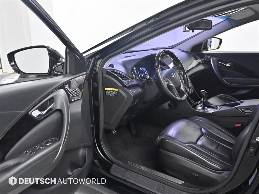 HYUNDAI Grandeur - Vista 11