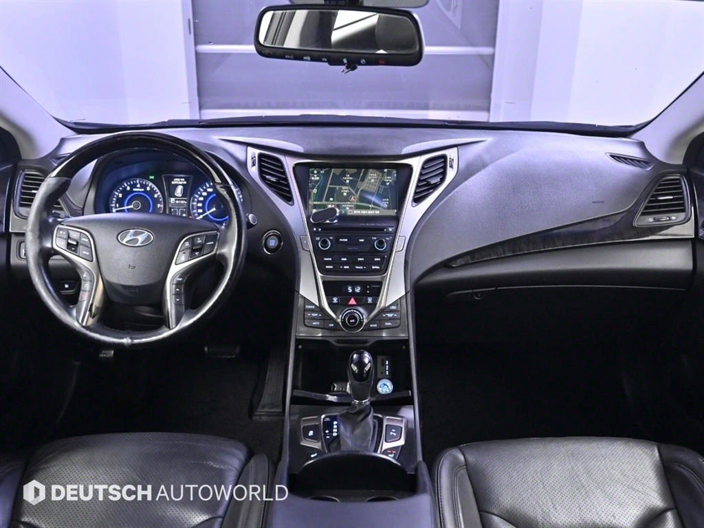 HYUNDAI Grandeur - Vista 7