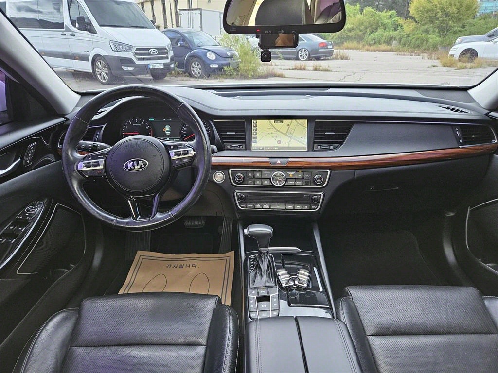 KIA K7 - Vista 9