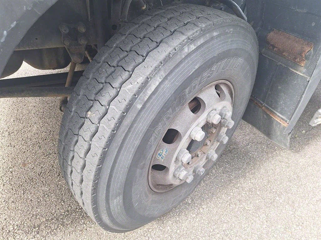 medium and large cargo tractor 2011 Blanco - Importación desde Corea - HF Imports Iquique - Foto 20